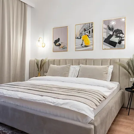 Appartement Square Haven B W Balcony *